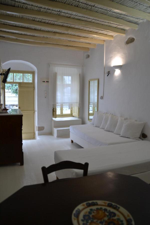 Kastro Holiday home